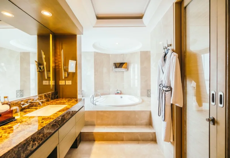 Luxury Master Ensuite & Spa - Beyond Renovation Brisbane